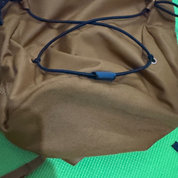 The North Face orange Backpack - Picture 6 of 6